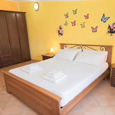 Διαμέρισμα In The Center With Terrace 4km From The Sea Muravera