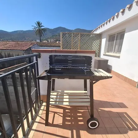 In The Center With Terrace 4km From The Sea Διαμέρισμα